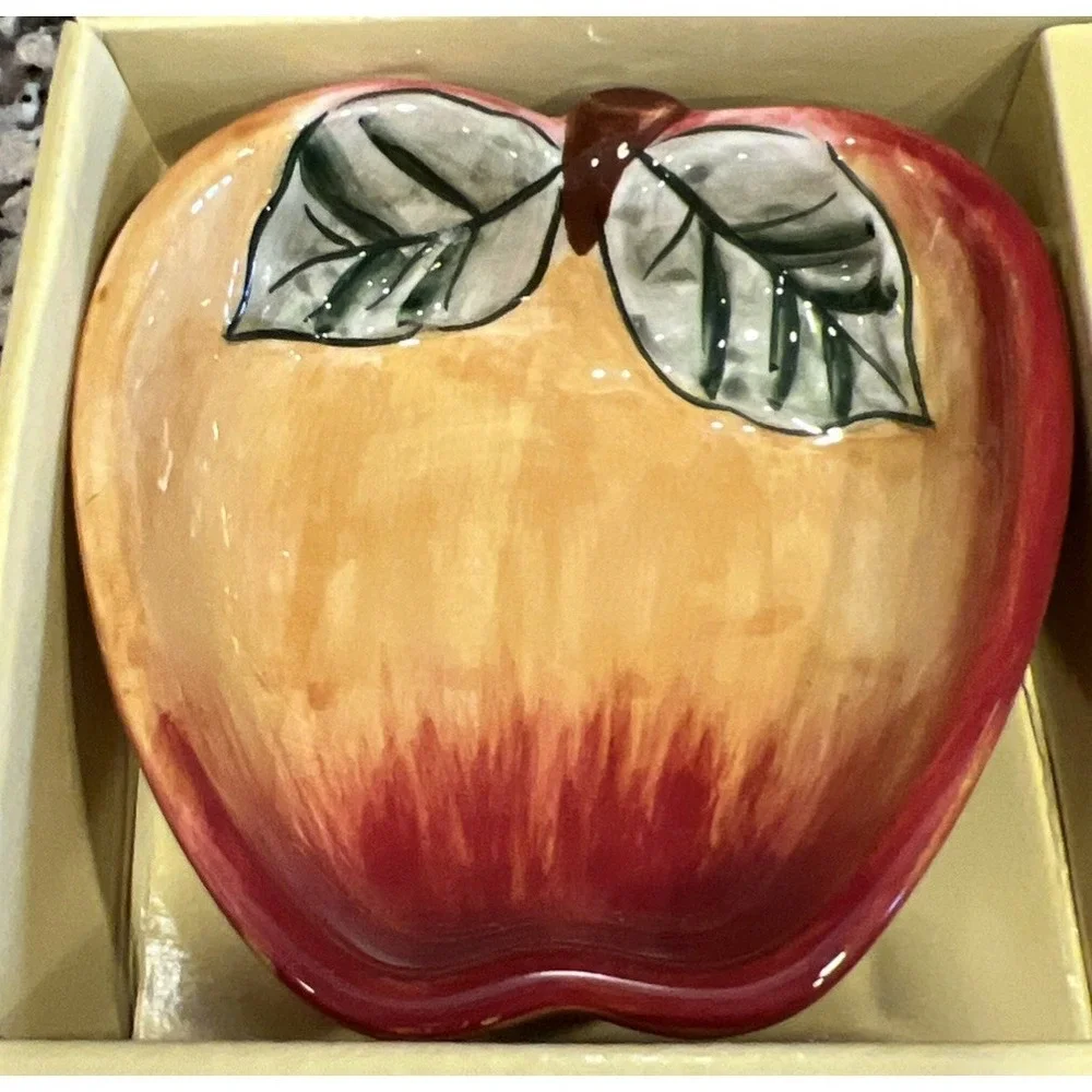 New Home Accents Ceramic‎ Fruit Shaped Bowls Pear Apple Grapes Set of 3
